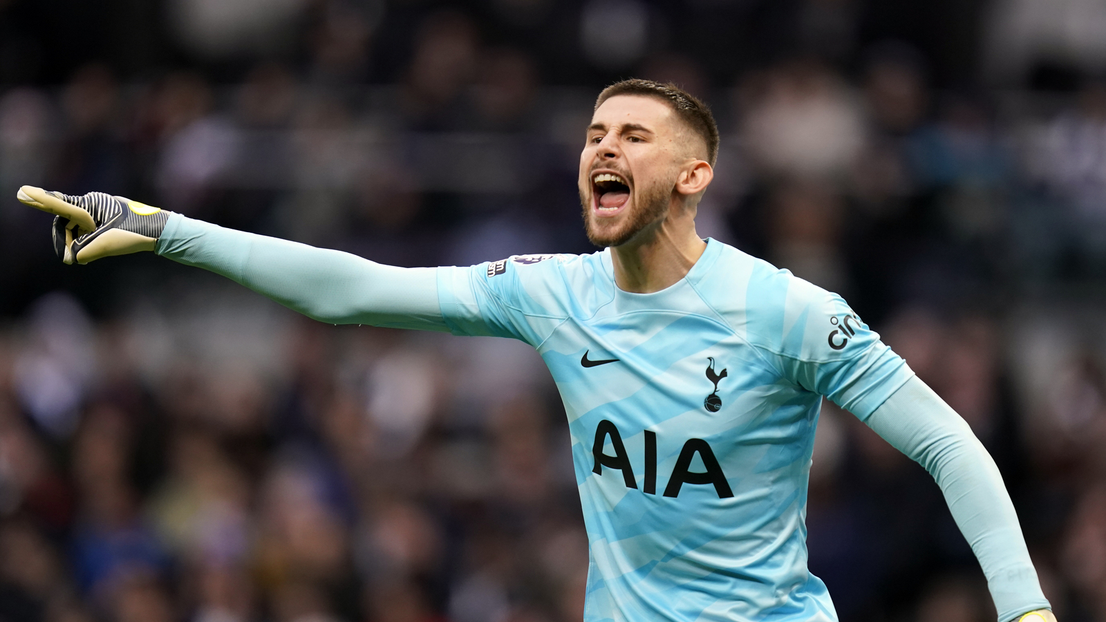 Club chief reveals how Man Utd helped Tottenham seal 27-year-old’s signing this season