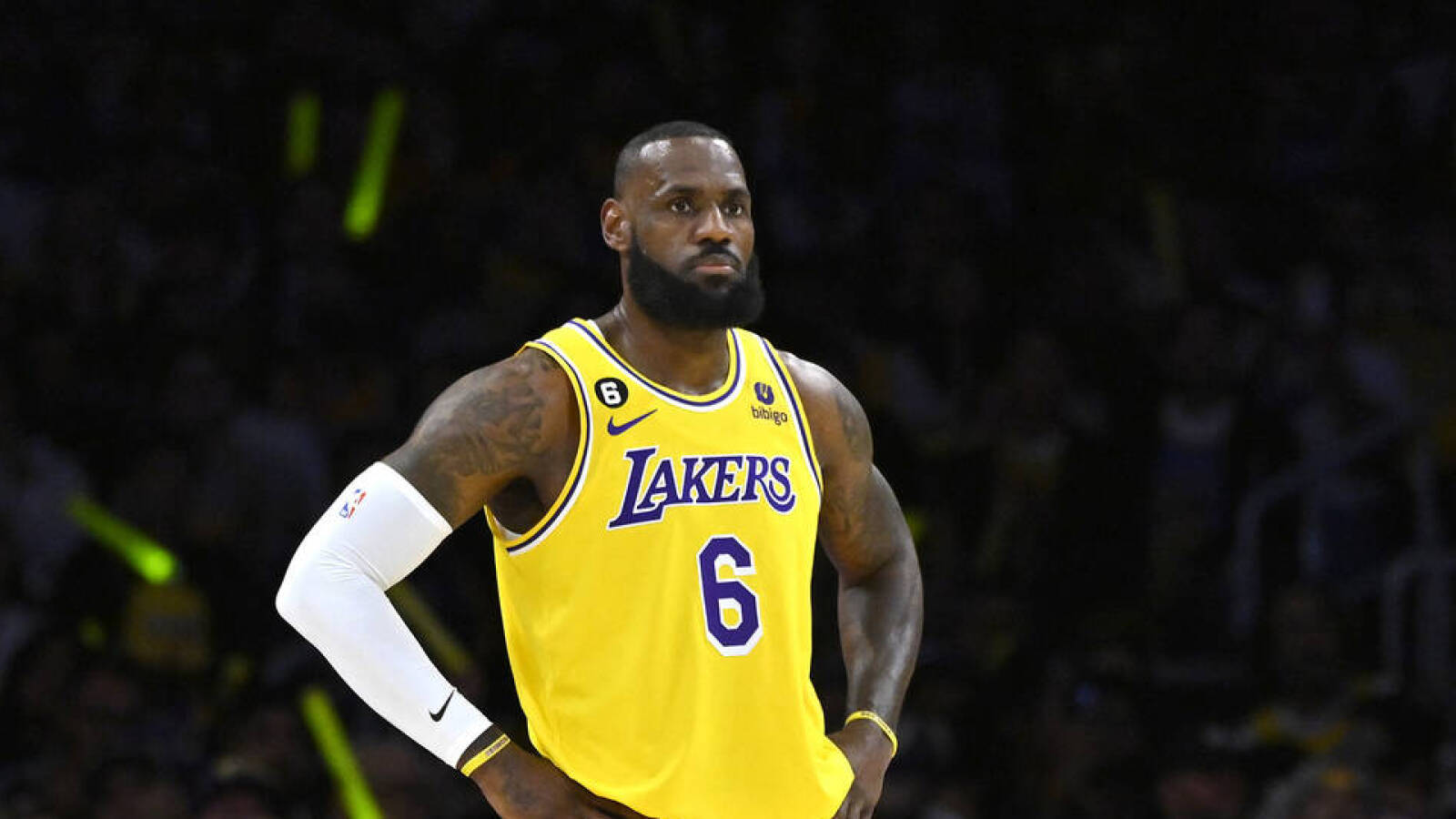 LeBron James is great at heaves - if they don't count - Vimarsana News