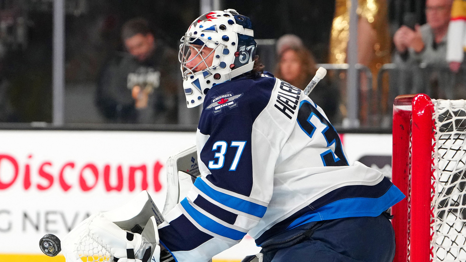 Hellebuyck’s Jets Situation Raises a Much Bigger Question