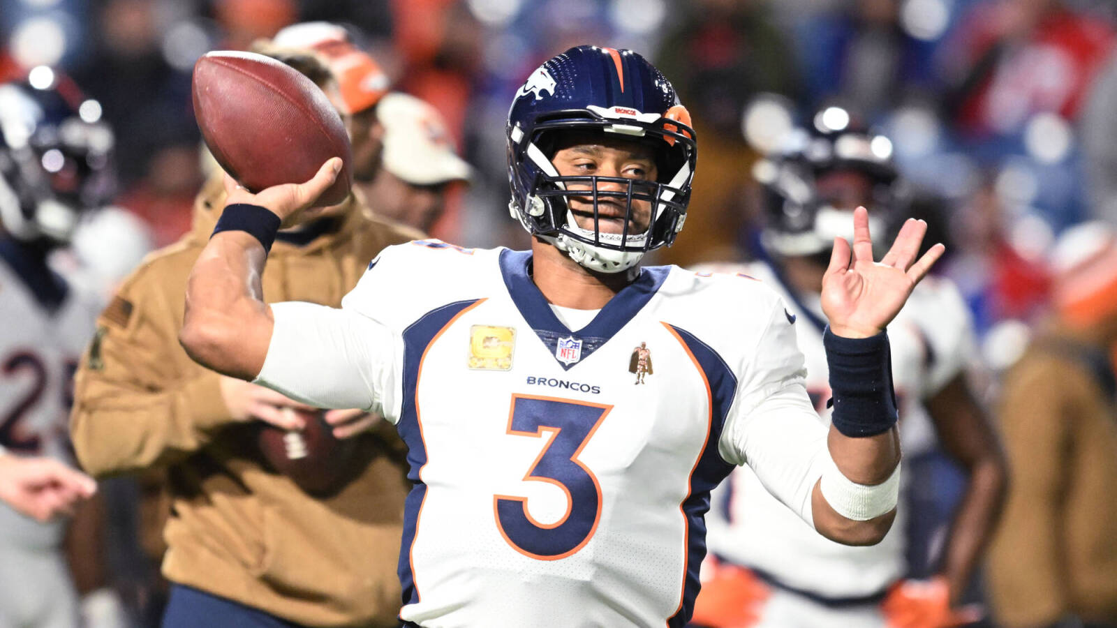 Watch Broncos convert wild fourth down for touchdown Yardbarker