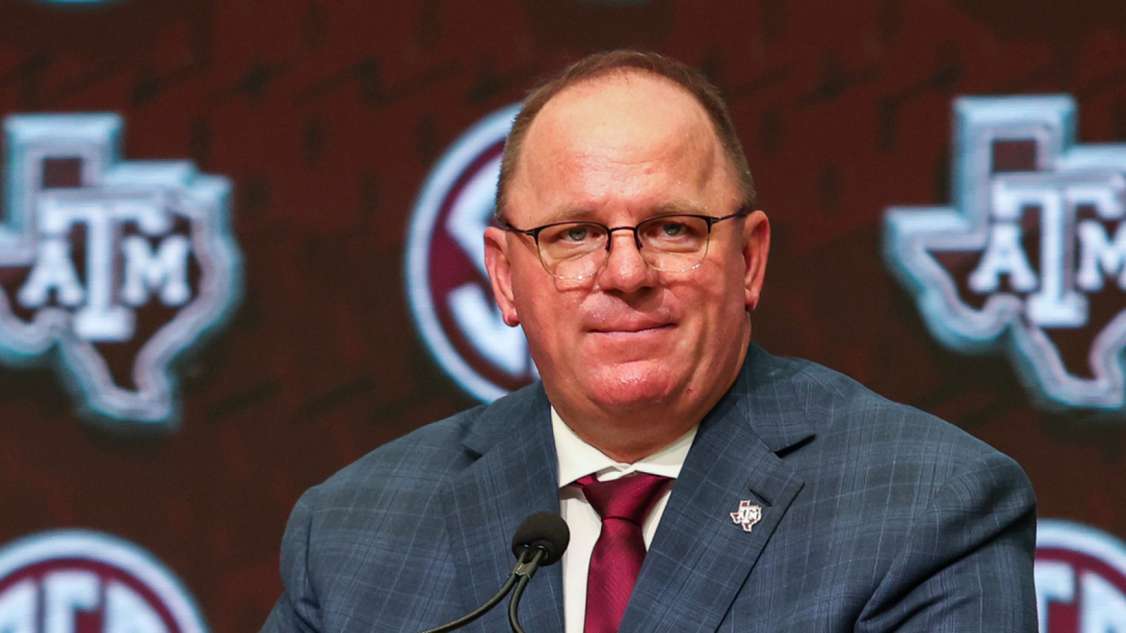 https://www.yardbarker.com/media/3/e/3e0bdc2b72c7afce219ee4fdda9b663be21f89a0/thumb_16x9/texas-m-hc-addresses-talk-stewart-returning-school.jpg?v=1