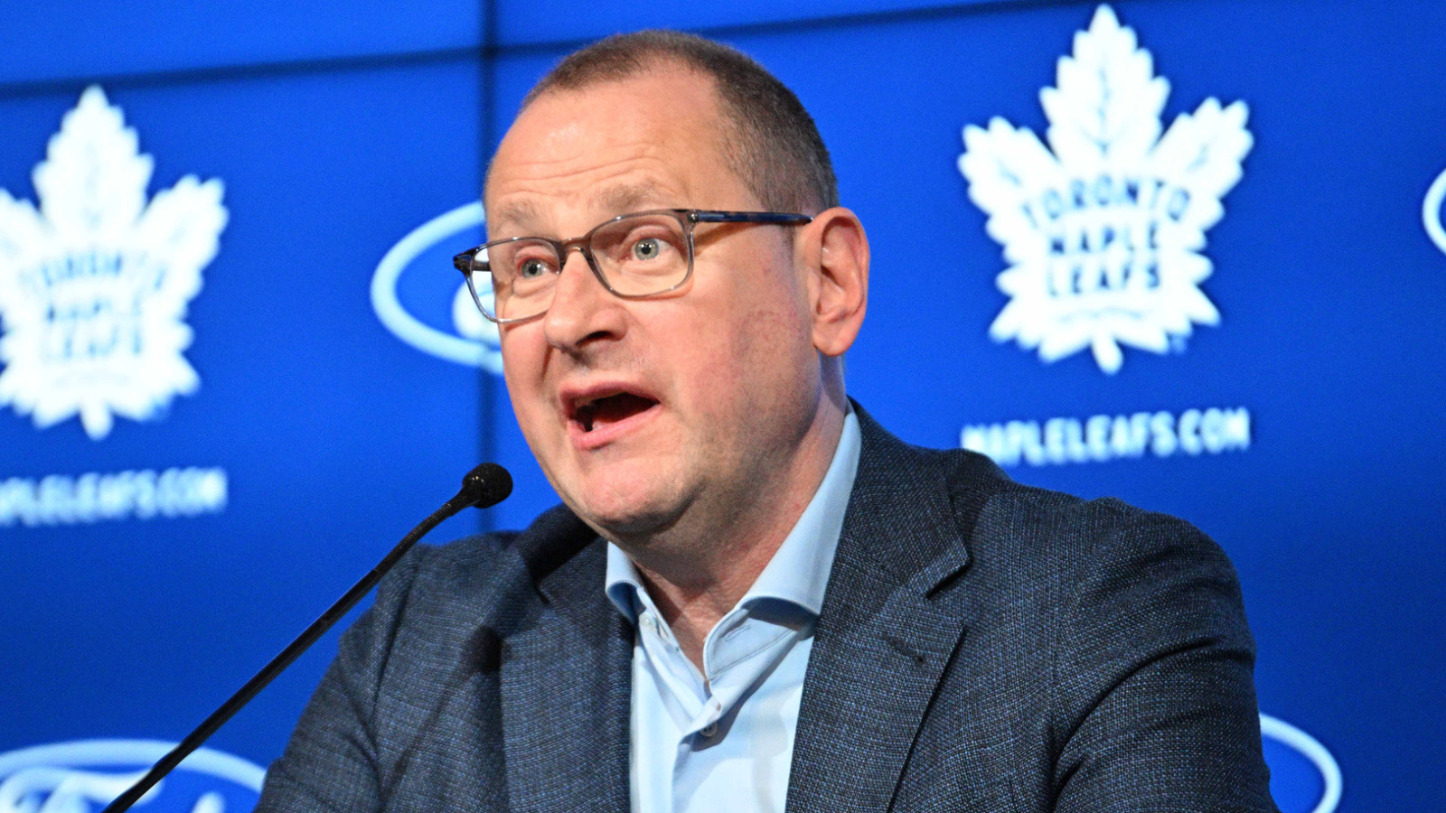 https://www.yardbarker.com/media/3/e/3e33601b82b9650652fc1a81be3c3cc15e5adcfc/thumb_16x9/maple-leafs-making-right-call-major-roster.jpg?v=1