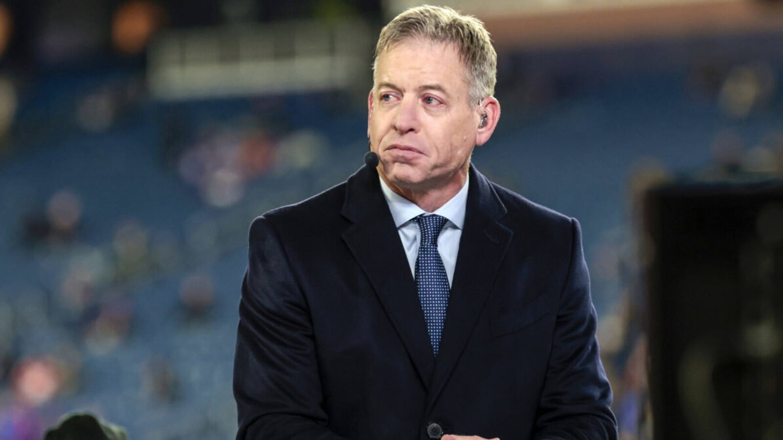 NFL Imposes Broadcasting Restrictions on Troy Aikman