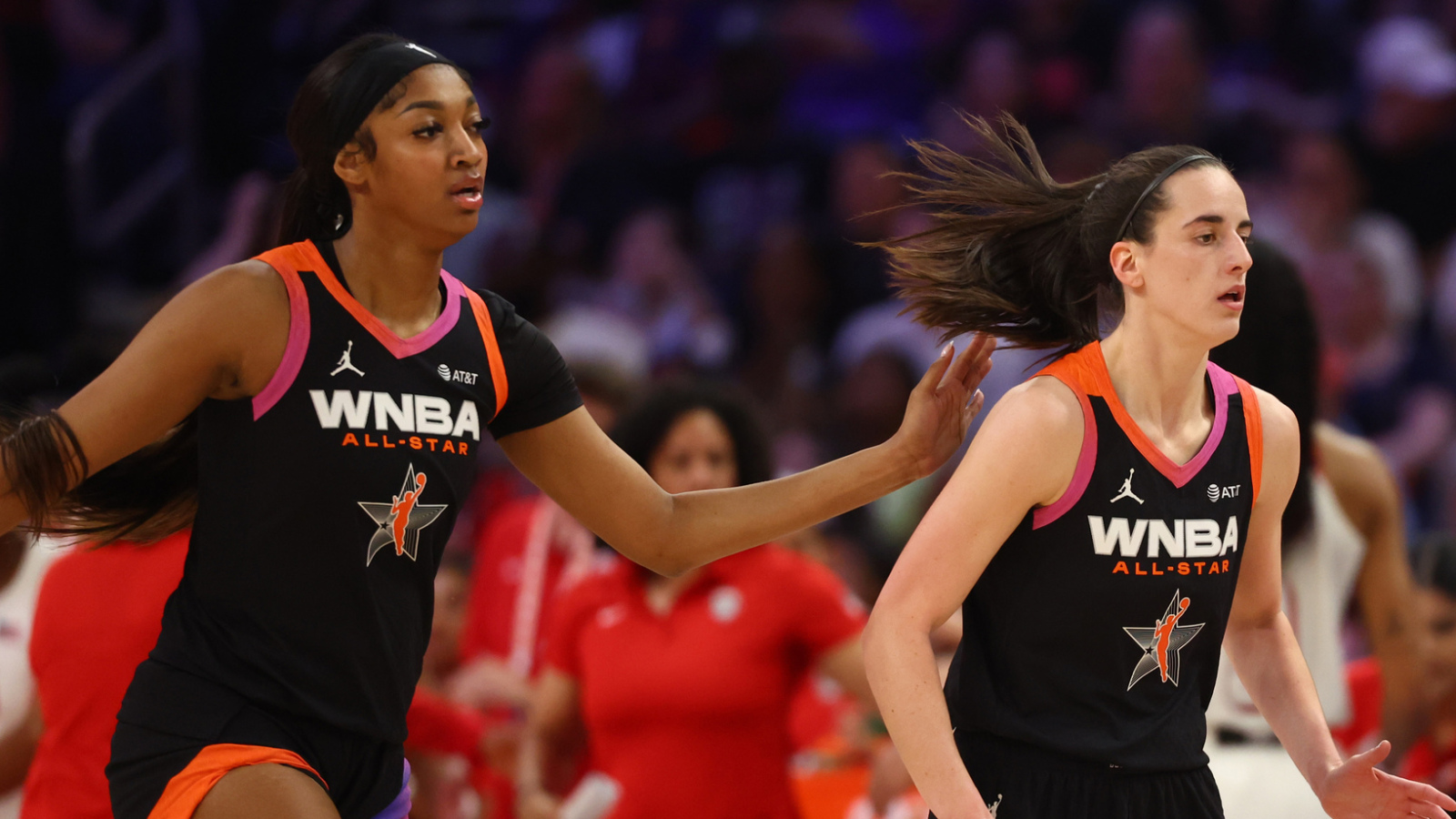 https://www.yardbarker.com/media/3/e/3e6719057ef3e6545b81fb416562d4c136ce6701/thumb_16x9/angel-reese-caitlin-clark-both-good-news-wnba.jpg?v=1