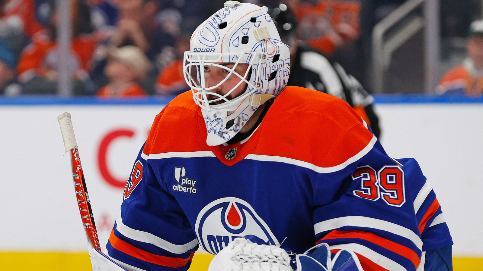https://www.yardbarker.com/media/3/e/3e689225f9a9f403b08327d8986d467a30c0e5dc/thumb_16x9/jan-10-2026-edmonton-alberta-edmonton-oilers.jpg?v=1