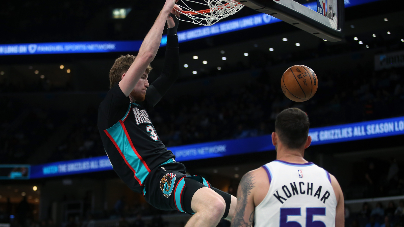 Lakers adding center Lawson Lovering, waive AK Okereke