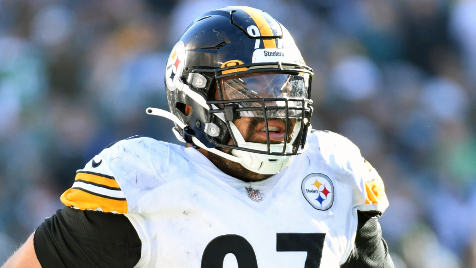 https://www.yardbarker.com/media/3/f/3fa1ba702b3adb7d5b05a7495f57f923f68e4520/thumb_16x9/heyward-serious-sitting-games-out-pay-raise.jpg?v=4