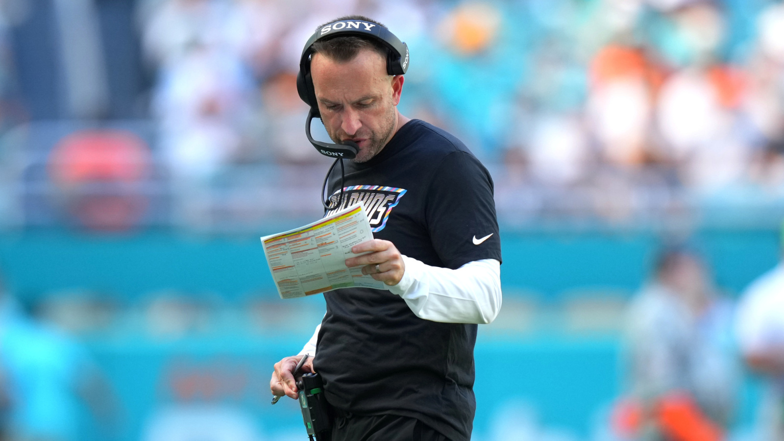 Dolphins and Chargers Remain Winless in NFL, Competing for Top Draft Pick