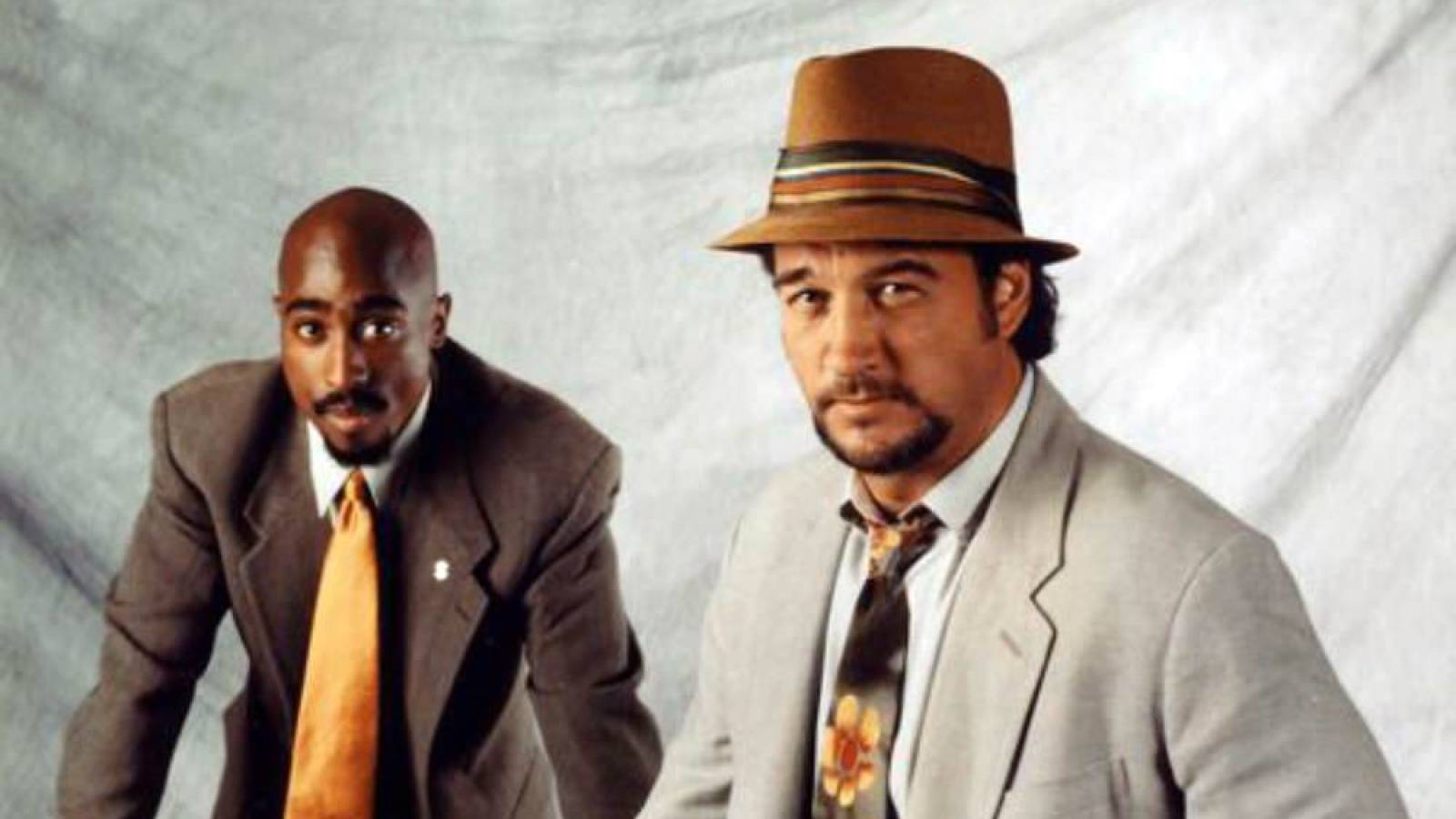 Jim Belushi wanted to cover Frank Sinatra's 'Fly Me to the Moon' with Tupac  | Yardbarker, image size:1600x900