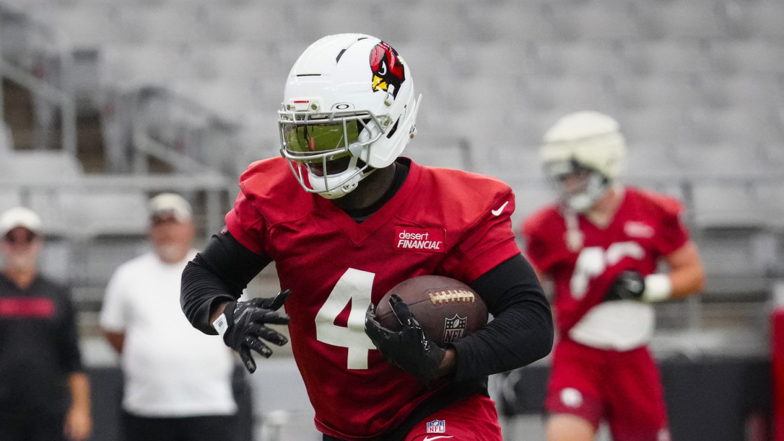 https://www.yardbarker.com/media/4/0/405d895017babb4cdf3abd93f6a75c551b781d63/thumb_16x9/jeremiyah-love-compared-nfl-legend-preseason-debut.jpg?v=1