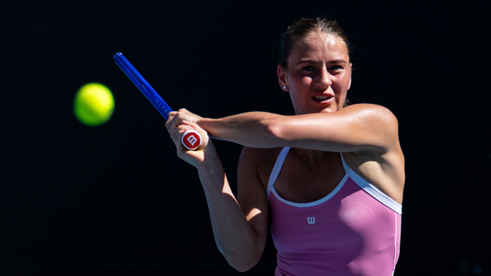 https://www.yardbarker.com/media/4/0/408aa995288a2a426a4f8ad9175e9fb3baea2298/thumb_16x9/kostyuk-shines-during-first-round-french-open.jpg?v=1
