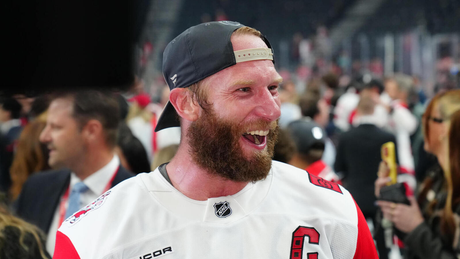 https://www.yardbarker.com/media/4/0/40acfb71d23a9e45207fe2a7f188955f6fae09bb/thumb_16x9/jordan-staals-conn-smythe-win-solidifies.jpg?v=1