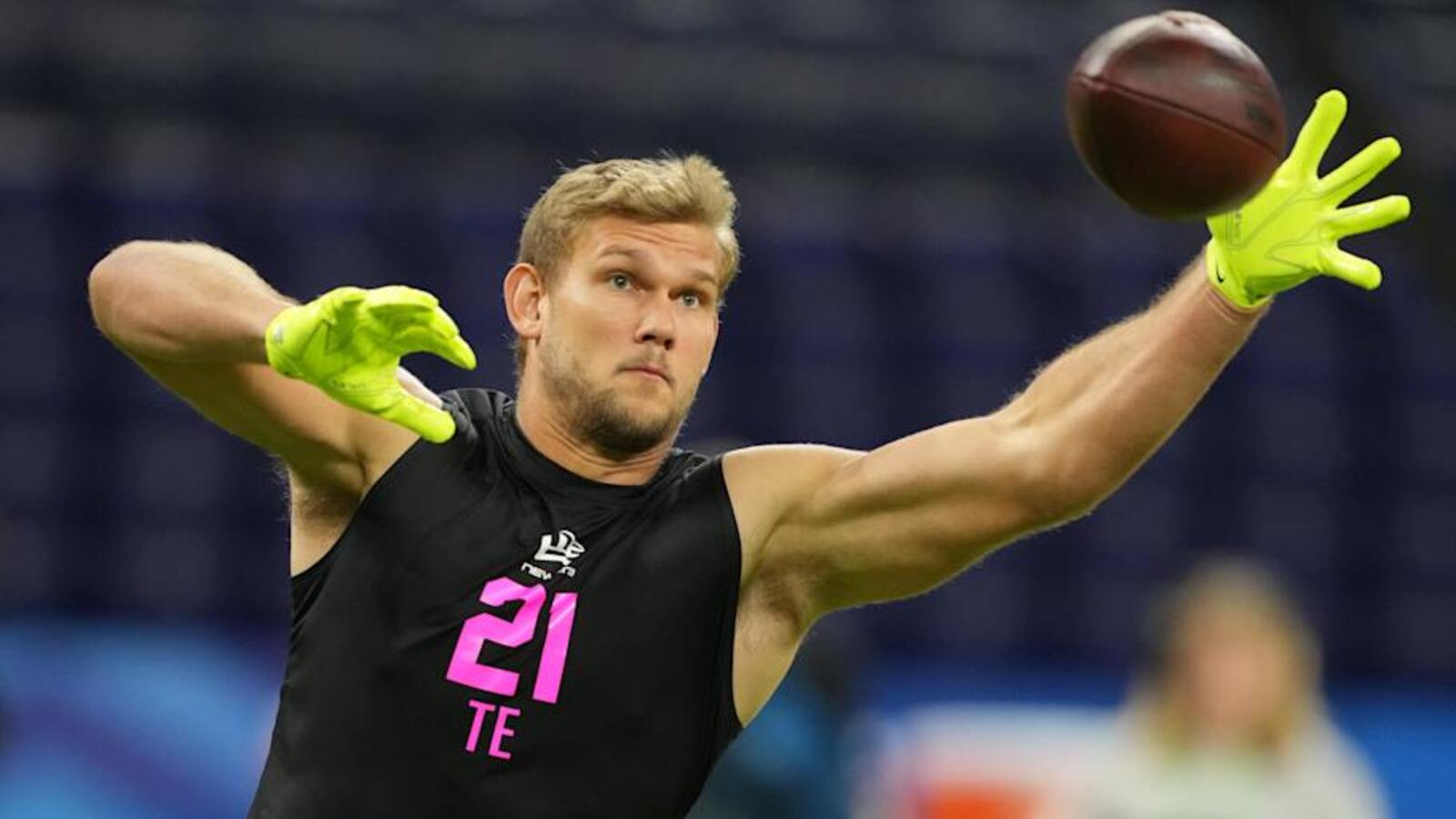 Bears Draft Stanford TE Roush, Bolster Blocking at No. 69 - deportes news from Yardbarker