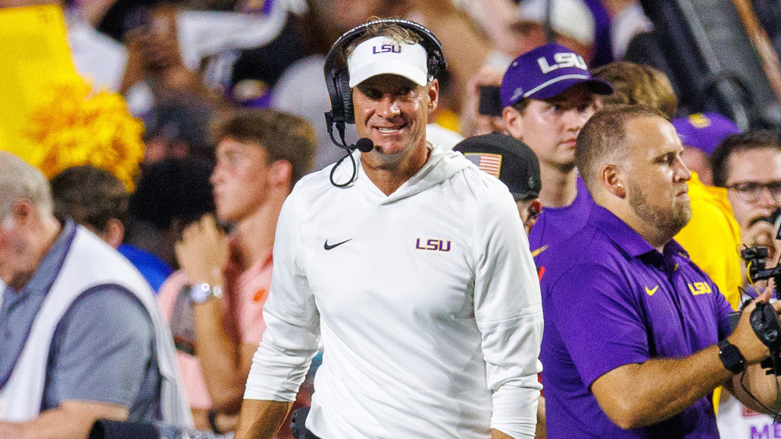 https://www.yardbarker.com/media/4/1/414277b3584de14ef1da7043933304b2c21dc455/thumb_16x9/sec-still-consider-punishing-lane-kiffin.jpg?v=1