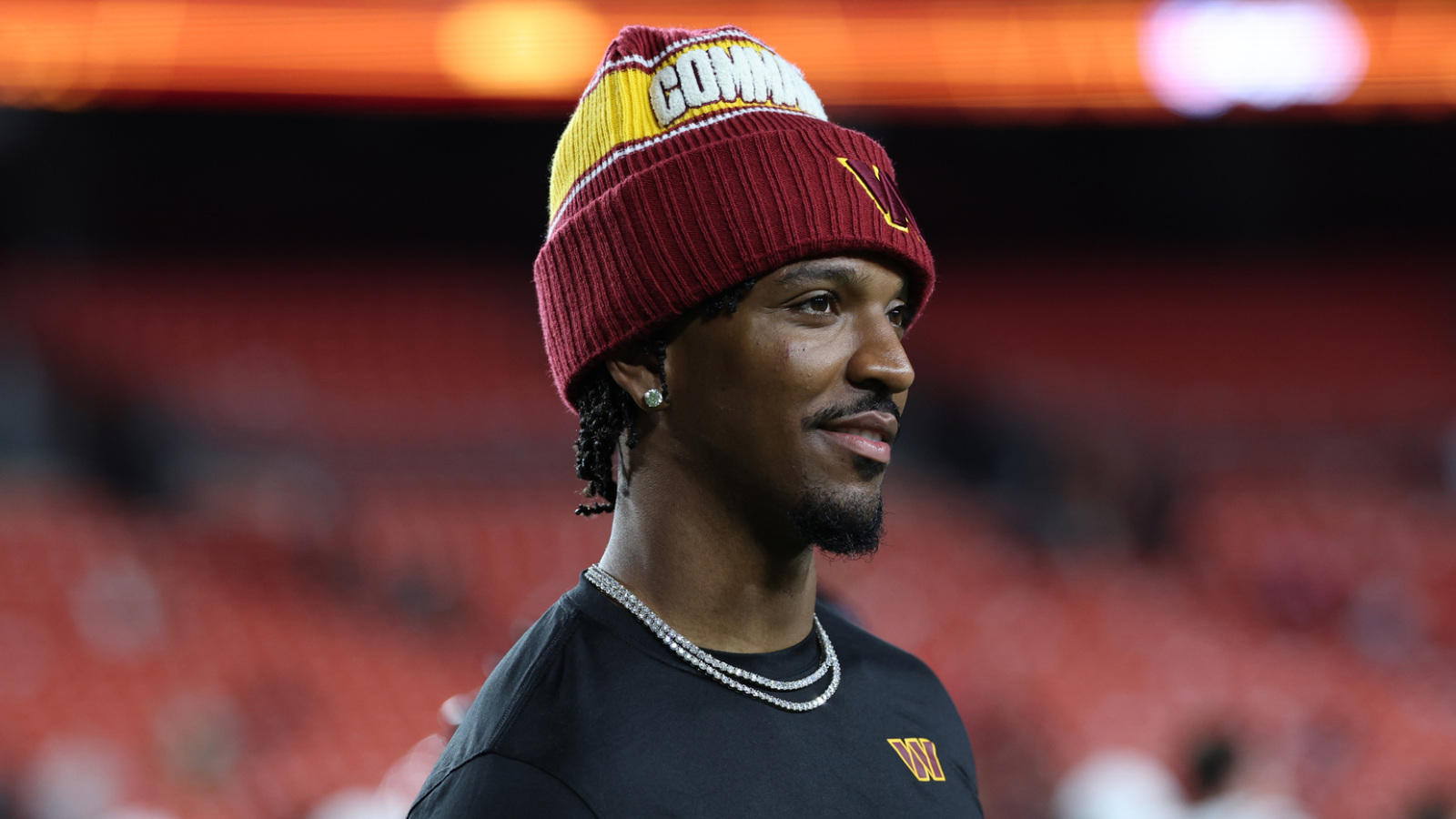 https://www.yardbarker.com/media/4/1/4167ee47affddfa77e0976e4bfa6f398d9908f76/thumb_16x9/commanders-hc-provides-big-daniels-injury-update.jpg?v=1