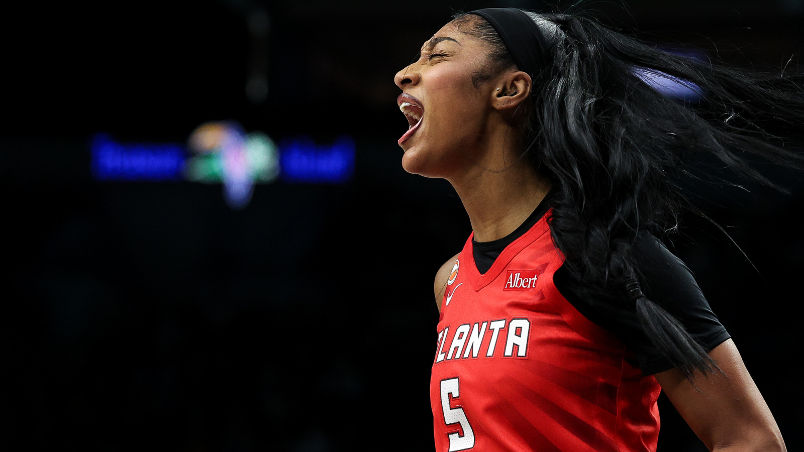 https://www.yardbarker.com/media/4/1/417dc6cd4370d31d1a1a42ed24574ee0797d2317/thumb_16x9/dreams-angel-reese-needed-one-game-break-another.jpg?v=2