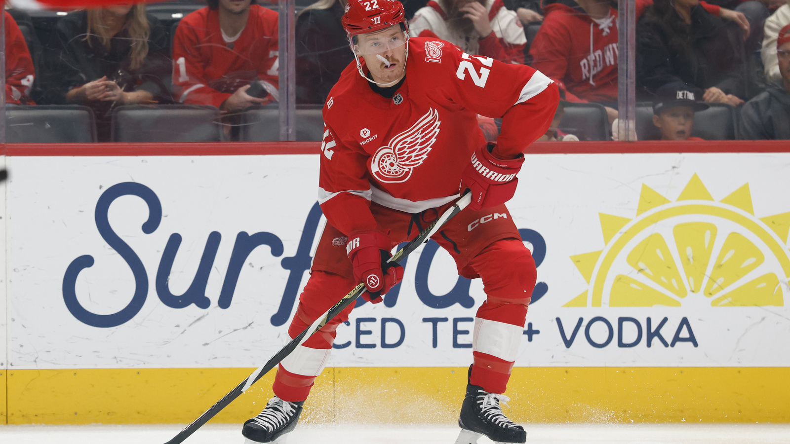 Rangers & Red Wings Game Ends In Bench Clearing Chaos | Yardbarker