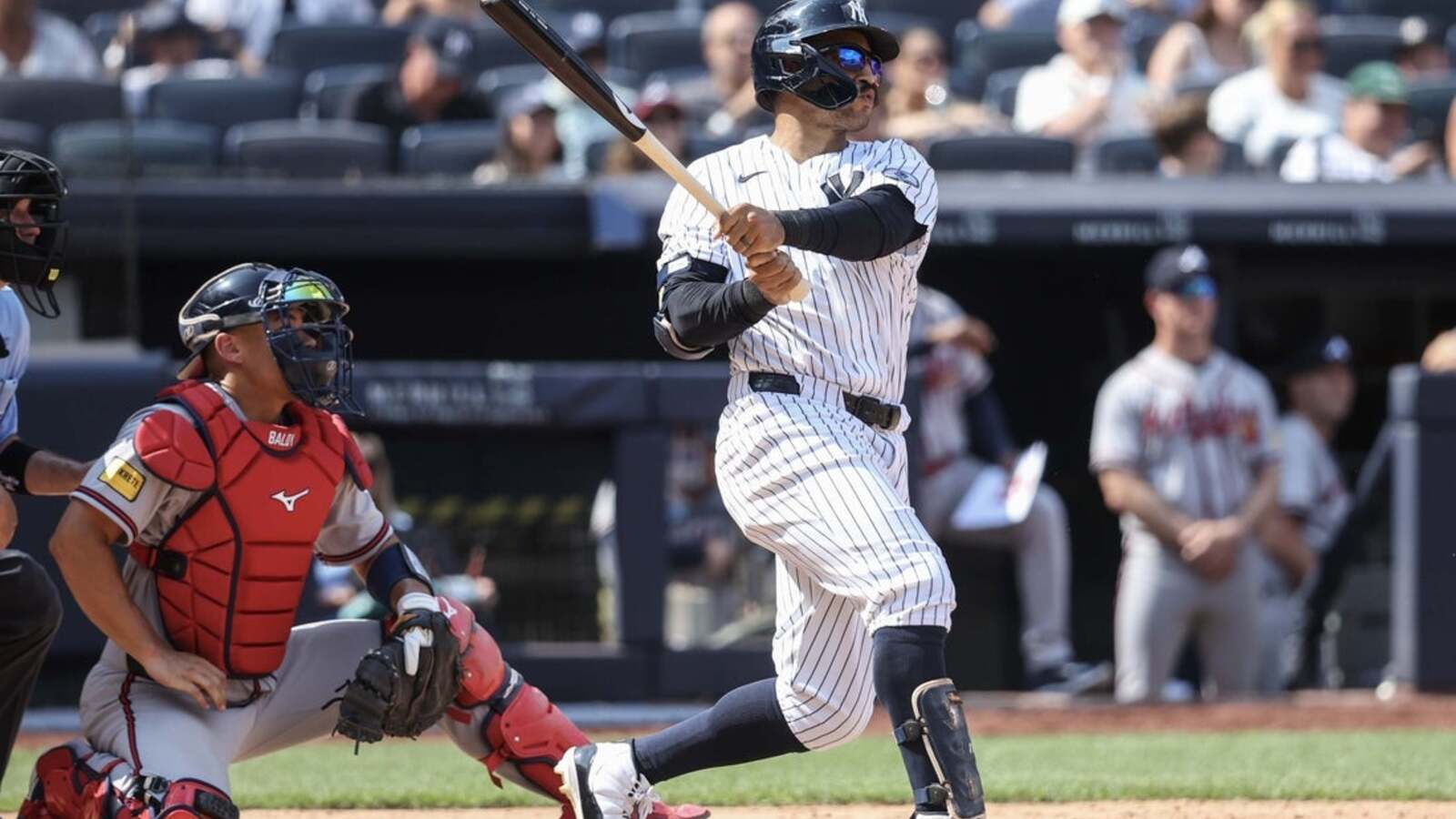 Yankees and Mariners Face Off Amid Offensive Struggles