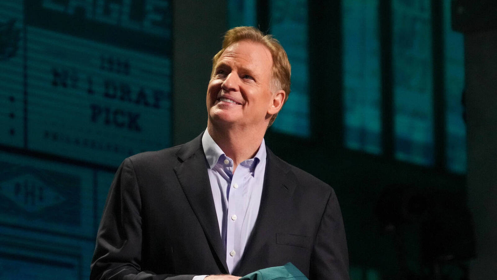 Goodell, owners crushed by fans after fair catch rule approved Yardbarker