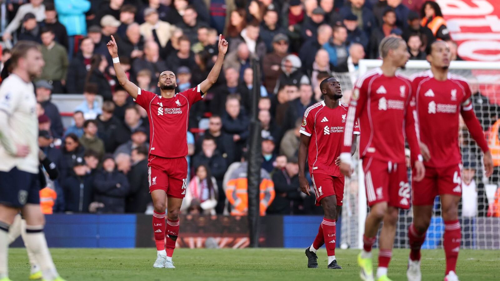 Gary Neville believes Liverpool will fall short of Man Utd