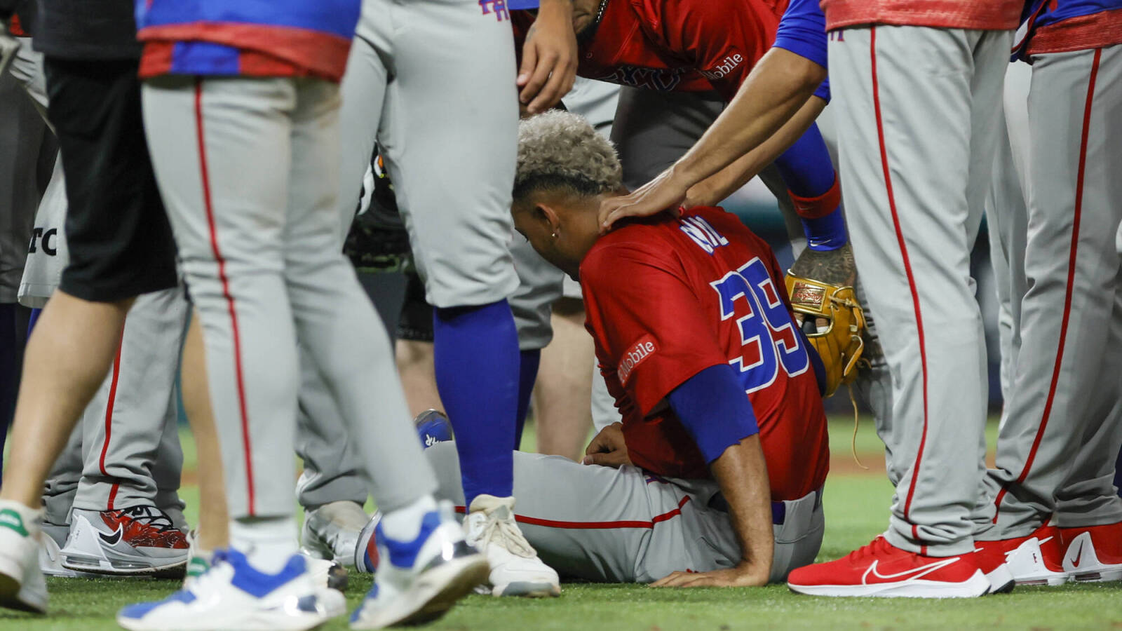 Mets closer Diaz injured during celebration at WBC - Vimarsana News