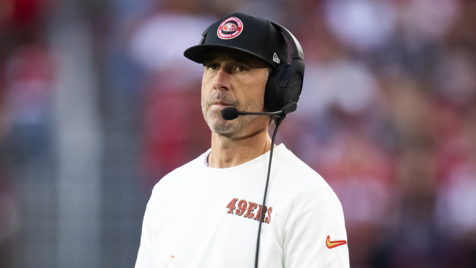 https://www.yardbarker.com/media/4/2/42293cbb1117e7618676e51550b7457668dbda07/thumb_16x9/kyle-shanahan-mince-words-on-he-cut-veteran-player.jpg?v=1
