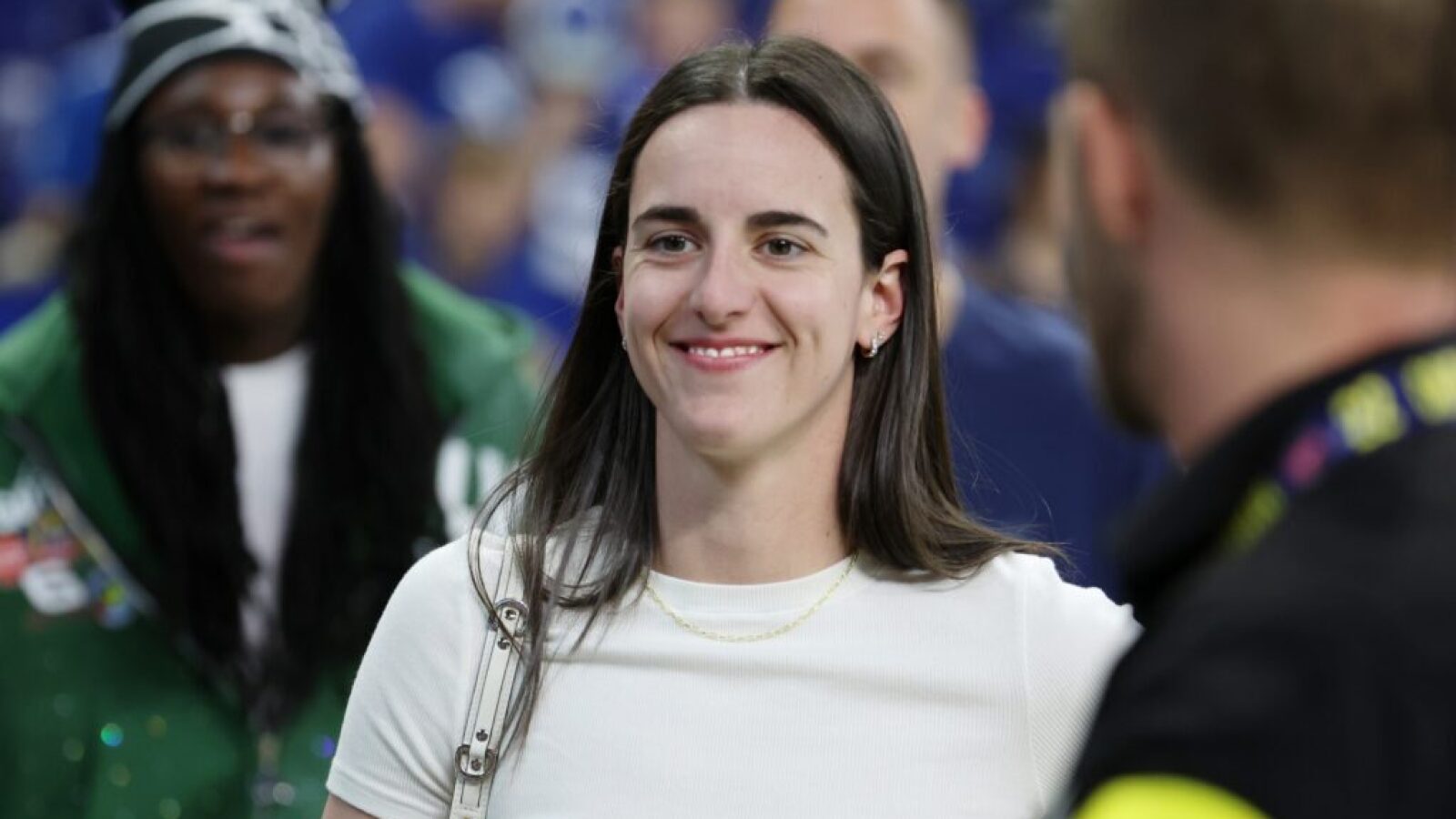 Indiana Fever Opens Up Hilarious Offseason Job Offer for Caitlin Clark