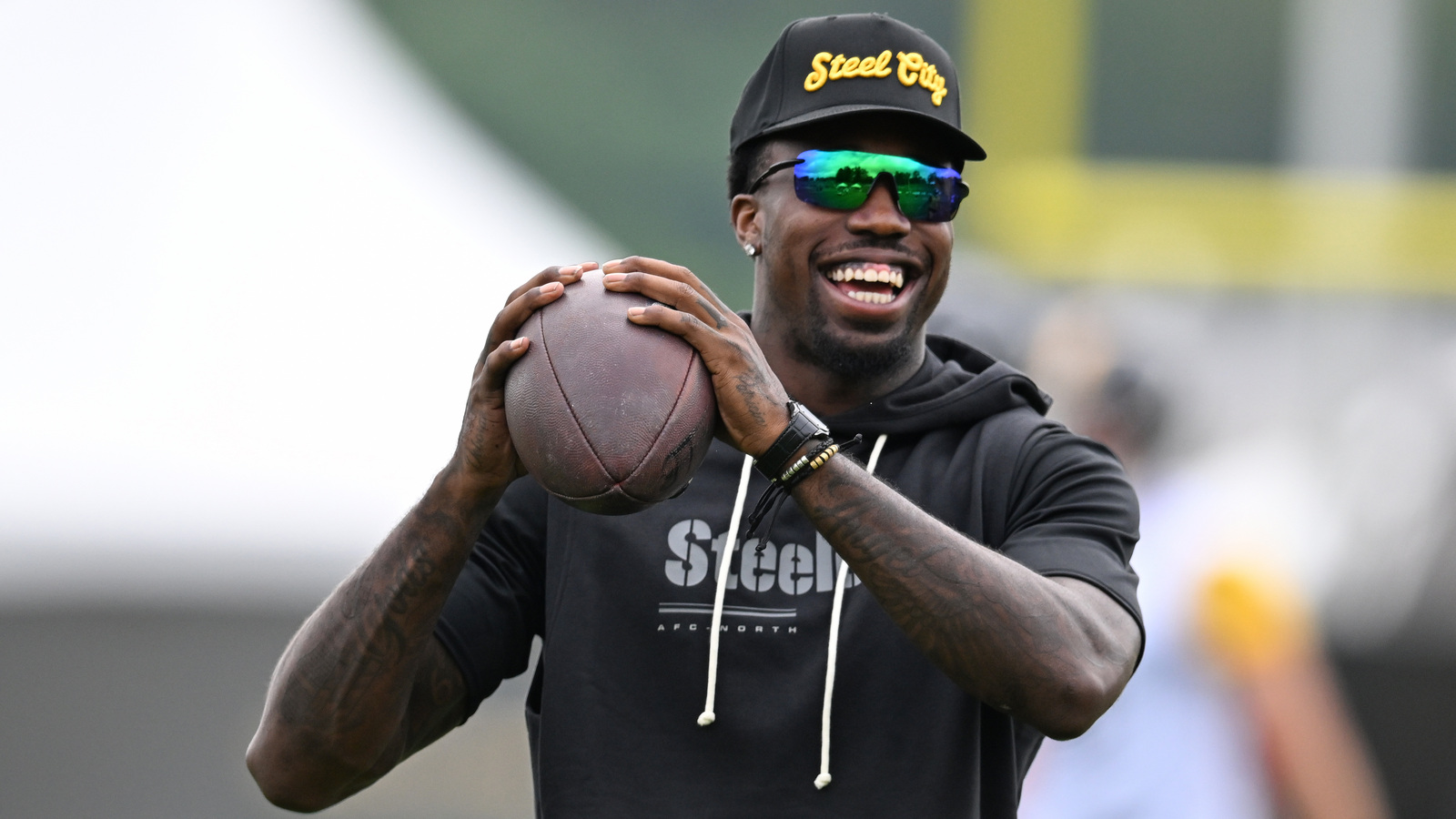 'Shame On Him': Steelers' Joey Porter Jr Gets Strong Wake-Up Call Thanks To Le'Veon Bell