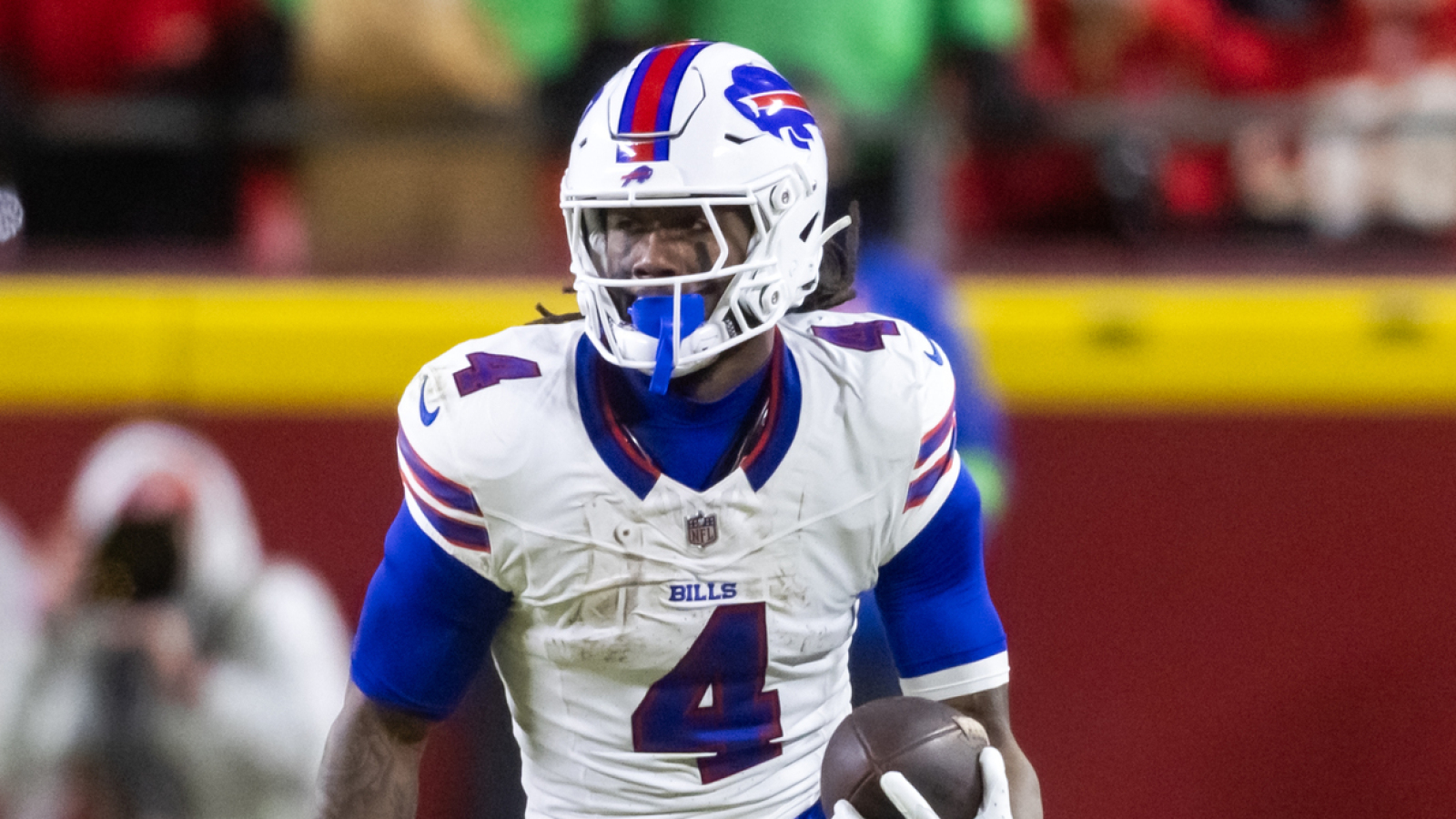 https://www.yardbarker.com/media/4/2/427bb53838772e86f528488e8bd520d0940c633c/thumb_16x9/bills-two-time-pro-bowler-pulls-odd-move-amid.jpg?v=1