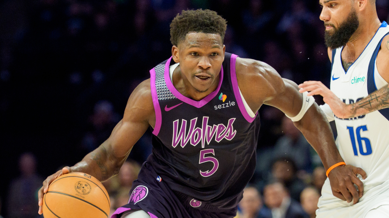 https://www.yardbarker.com/media/4/2/428f96558649611c338b716a11e5f2023addc9d6/thumb_16x9/timberwolves-anthony-edwards-increases-franchise.jpg?v=1