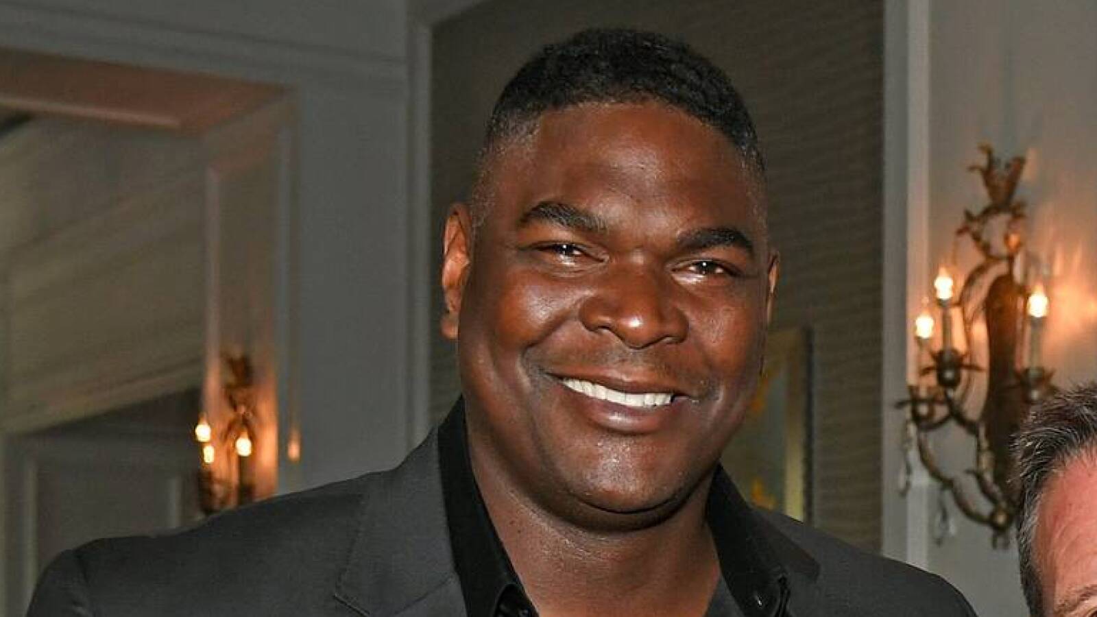 Keyshawn Johnson: Patriots QB Mac Jones 'looked like bad macaroni and cheese' during preseason - Vimarsana News