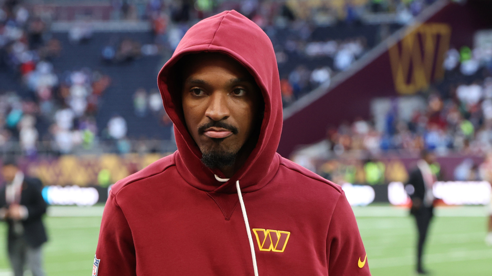 Jayden Daniels Faces New Injury Concerns Ahead of Sunday Game