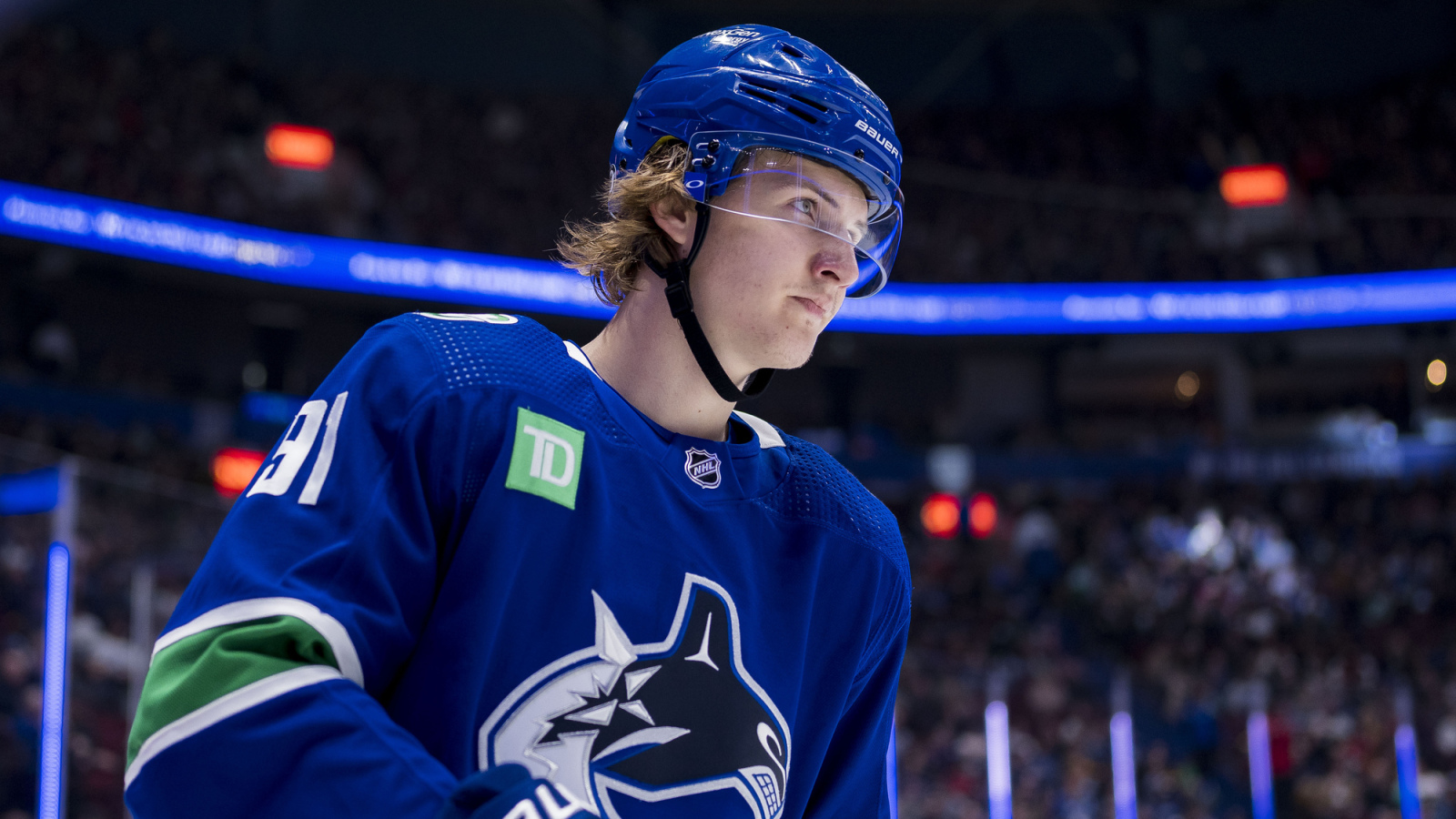 Vitali Kravtsov Returns to NHL with Canucks With Key UFA Clause