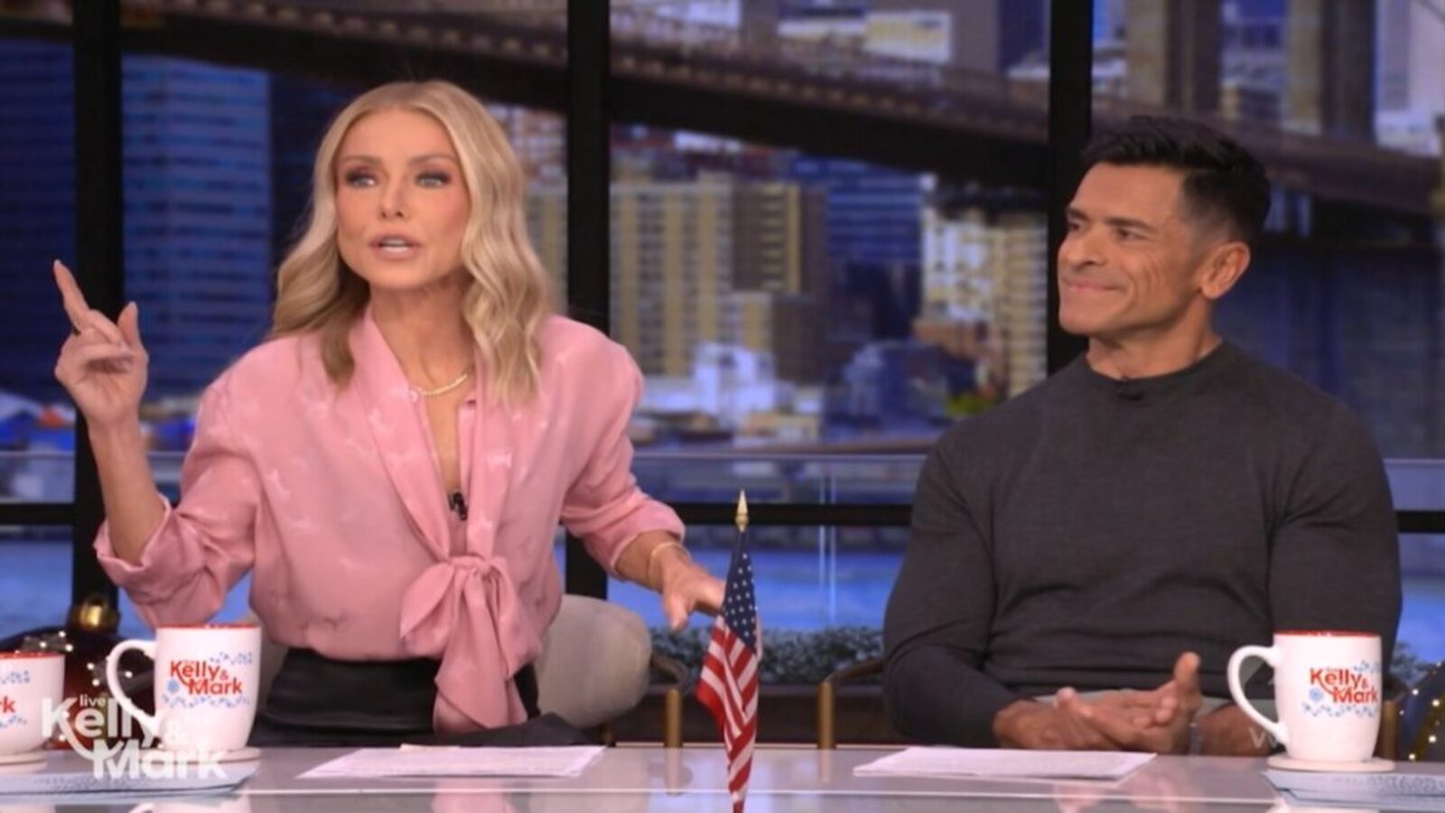 ‘Live’: Kelly Ripa & Mark Consuelos Have Theory Why They Always Get ...