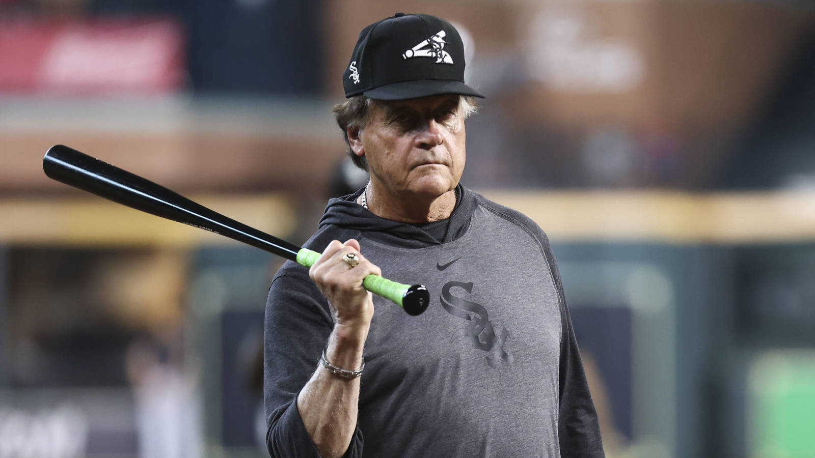 Supervisor Tony La Russa receives heavy reward from White Sox gamers