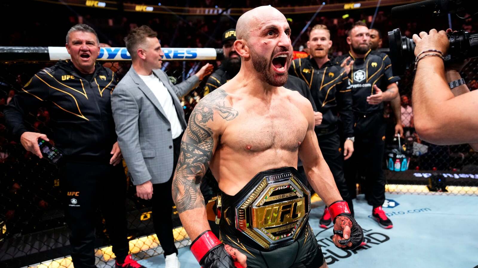 Petr Yan Predicts Volkanovski Victory at UFC 333