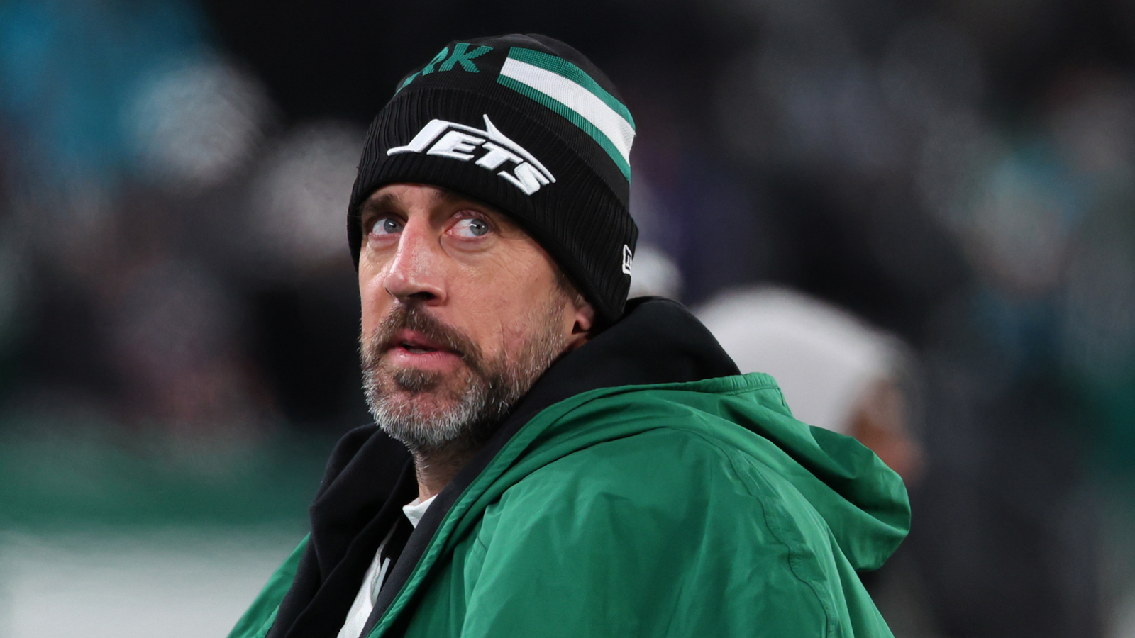 https://www.yardbarker.com/media/4/3/438bb351f29424b25f8f3d9abf44733b3bbdf23c/thumb_16x9/aaron-rodgers-decision-bad-news-one-other-veteran.jpg?v=1