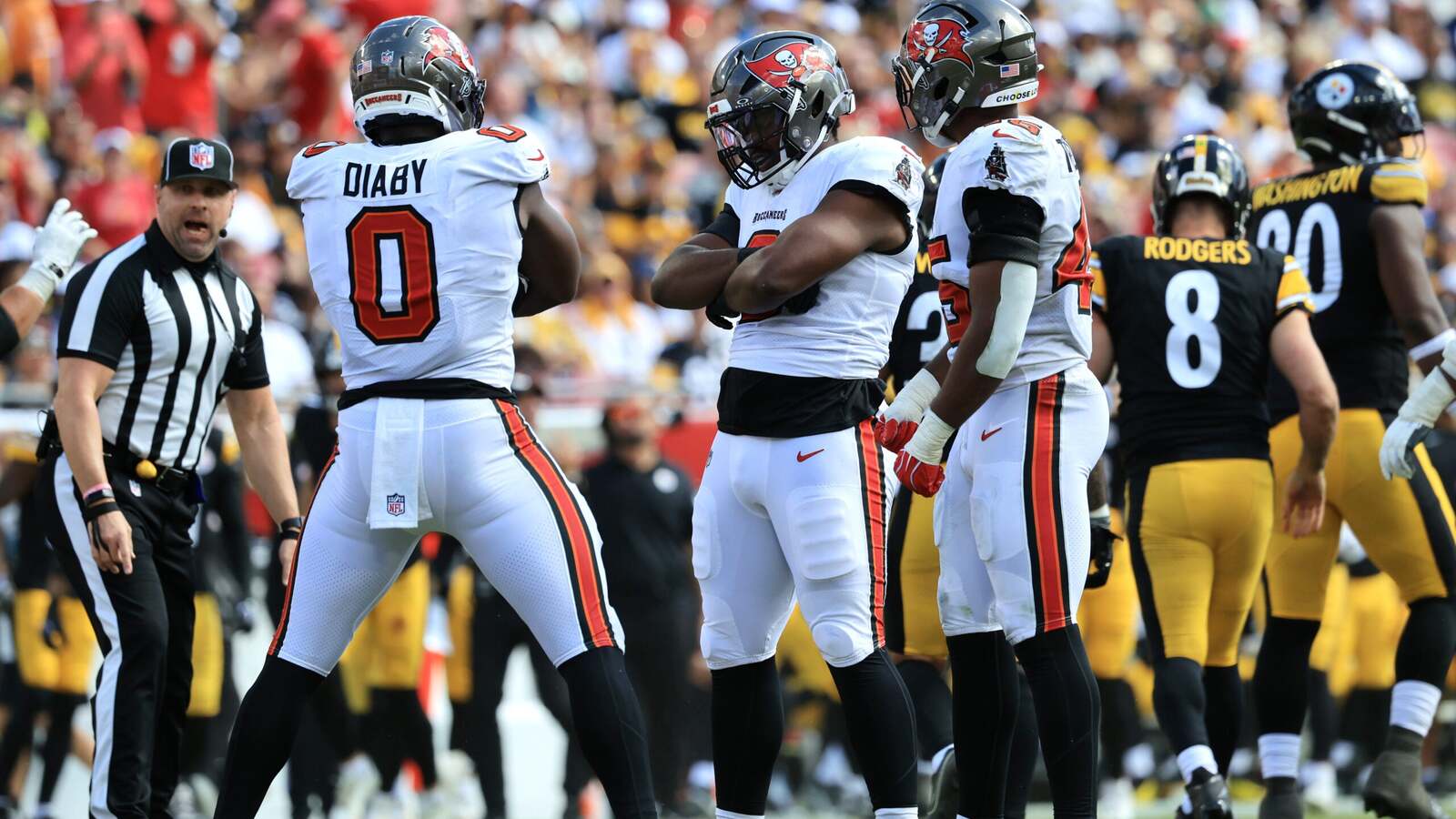 Rueben Bain Jr.’s role on the Buccaneers defense should be in jeopardy thanks to David Walker’s play through six weeks