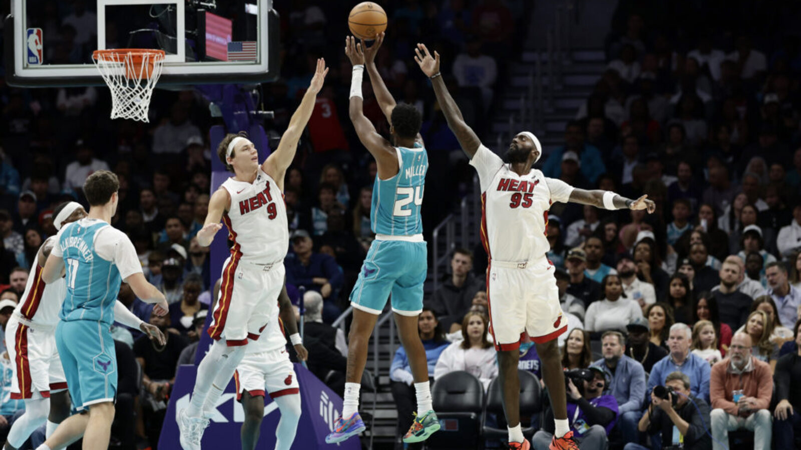 Hornets Bounce Back Behind Brandon Miller’s 34 Points to Beat Heat