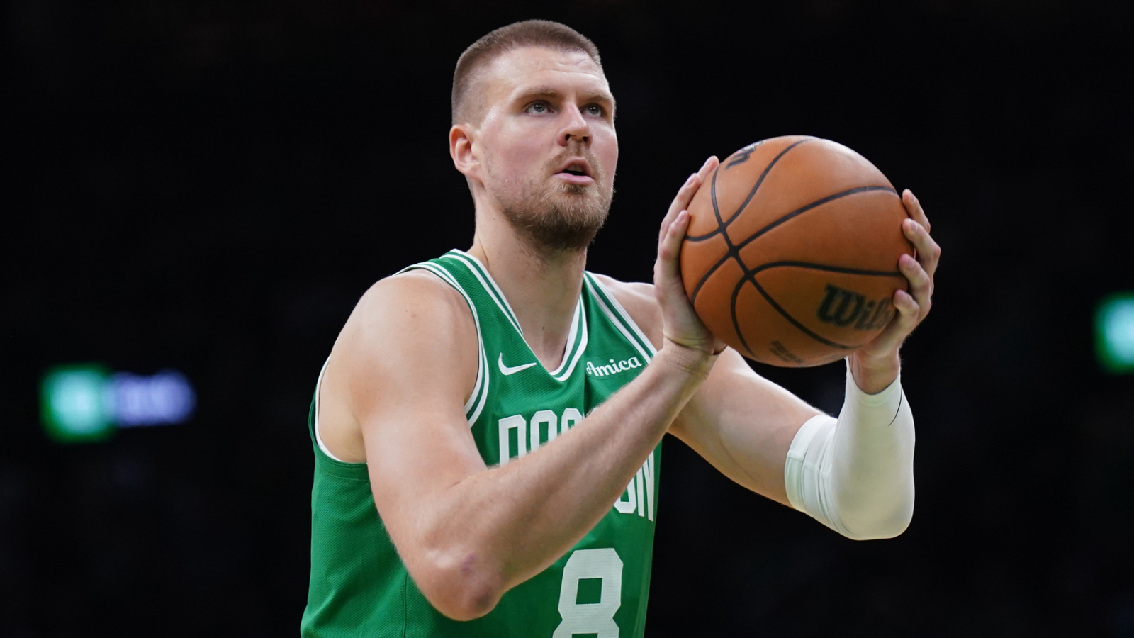https://www.yardbarker.com/media/4/3/43b47a93c4c7cf3065c64bd78ea931a90aef523f/thumb_16x9/kristaps-porzingis-shown-celtics-fans-theyre.jpg?v=2