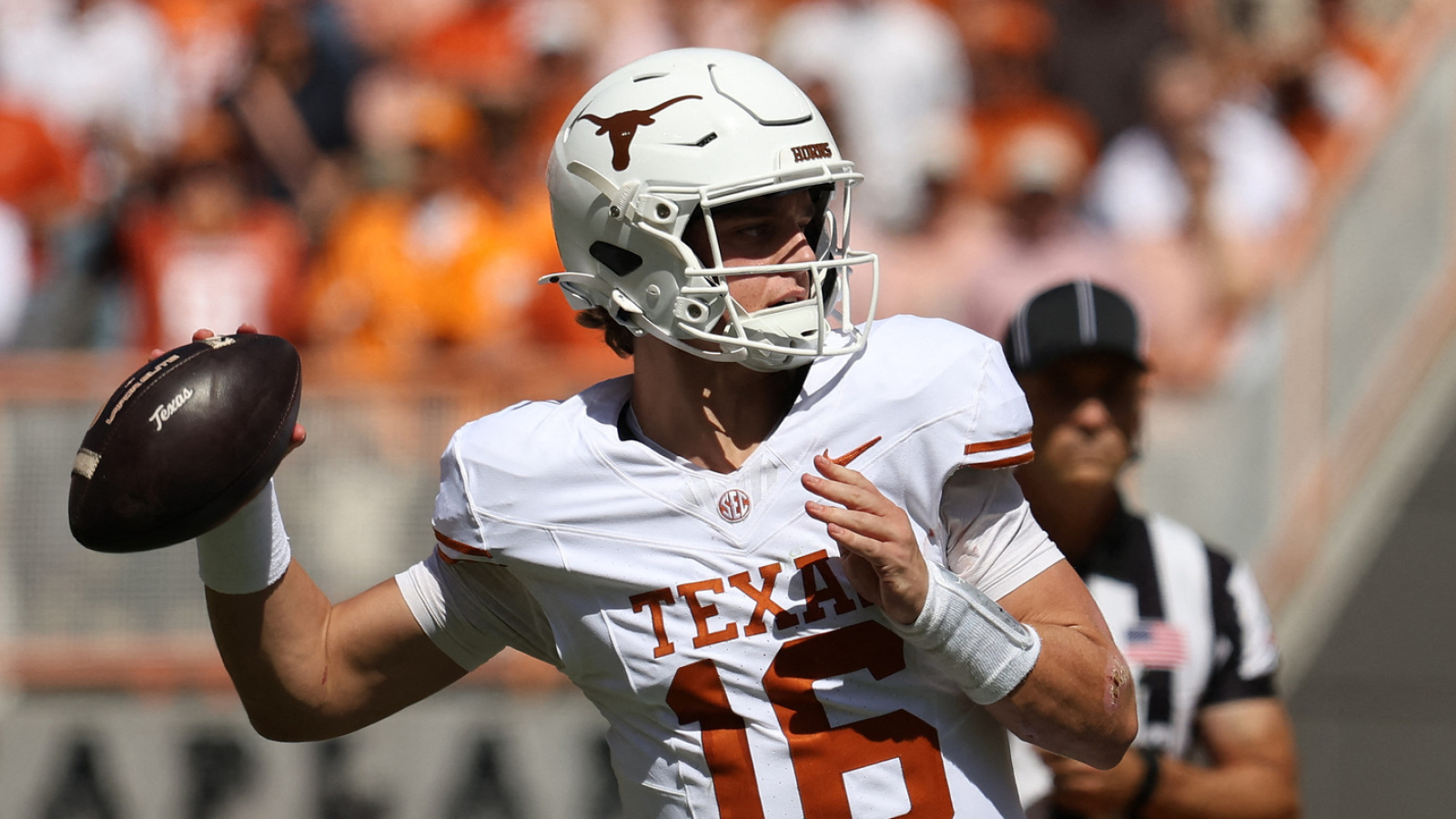 https://www.yardbarker.com/media/4/3/43ed05a379fd7b5ddf80ab8ef632915be8a92a4f/thumb_16x9/texas-help-arch-manning-reenter-qb1-conversation.jpg?v=1