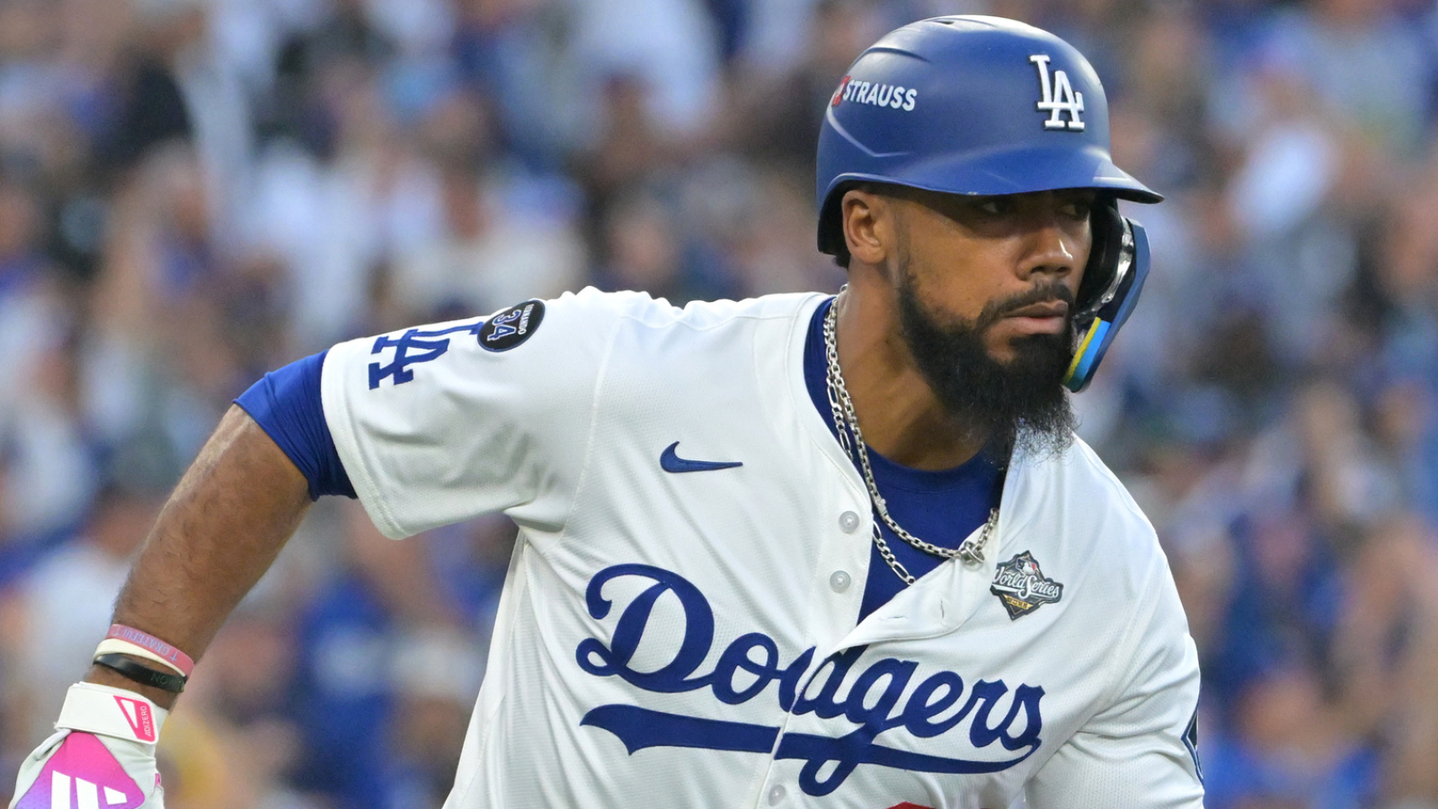 https://www.yardbarker.com/media/4/3/43ef97056fa8688df03dae38cdfcf2d6c0bd7e75/thumb_16x9/dodgers-expected-former-star-outfielder.jpg?v=1