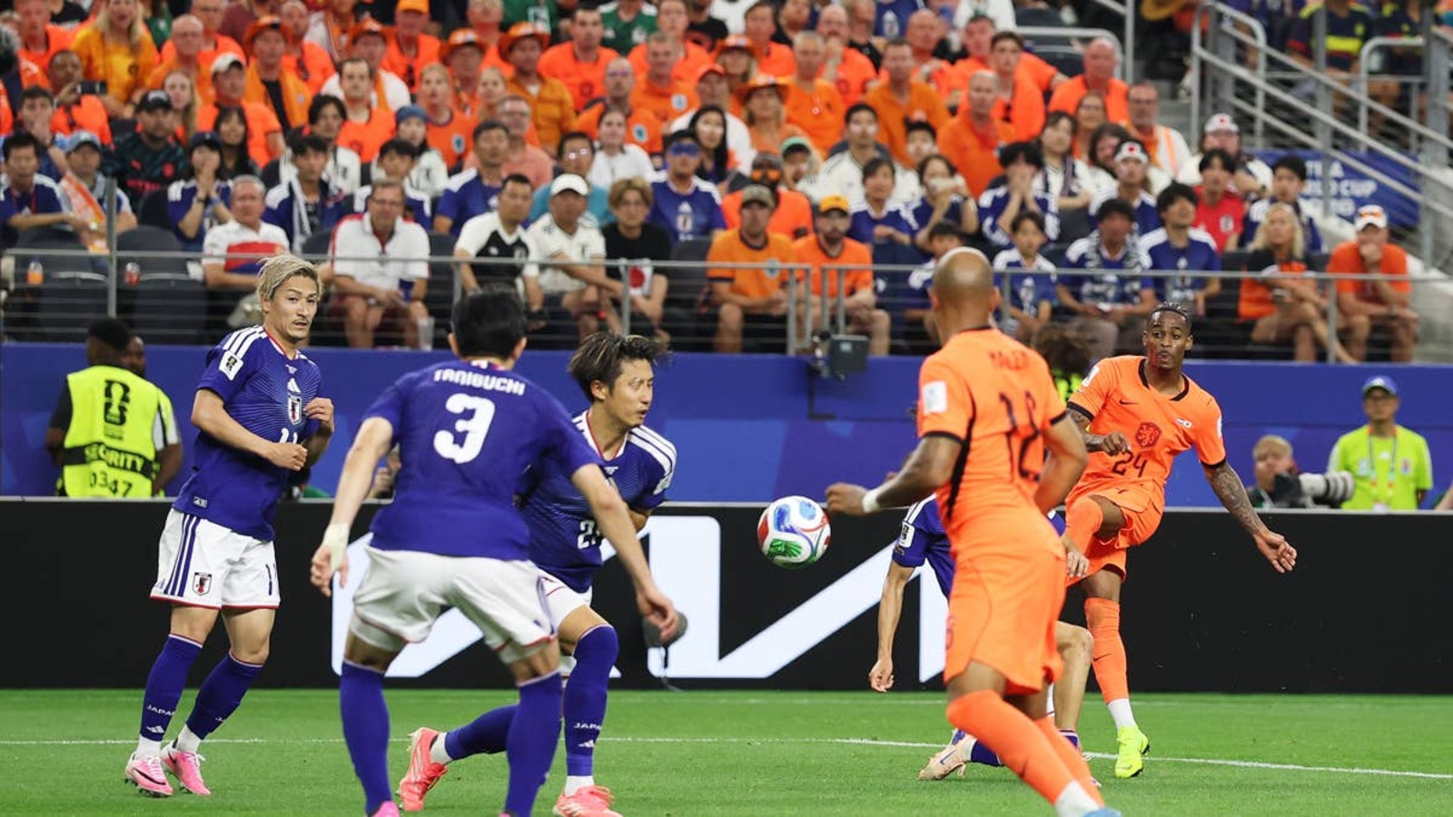 Netherlands and Japan Battle to Thrilling 2-2 Draw in World Cup Group E Opener