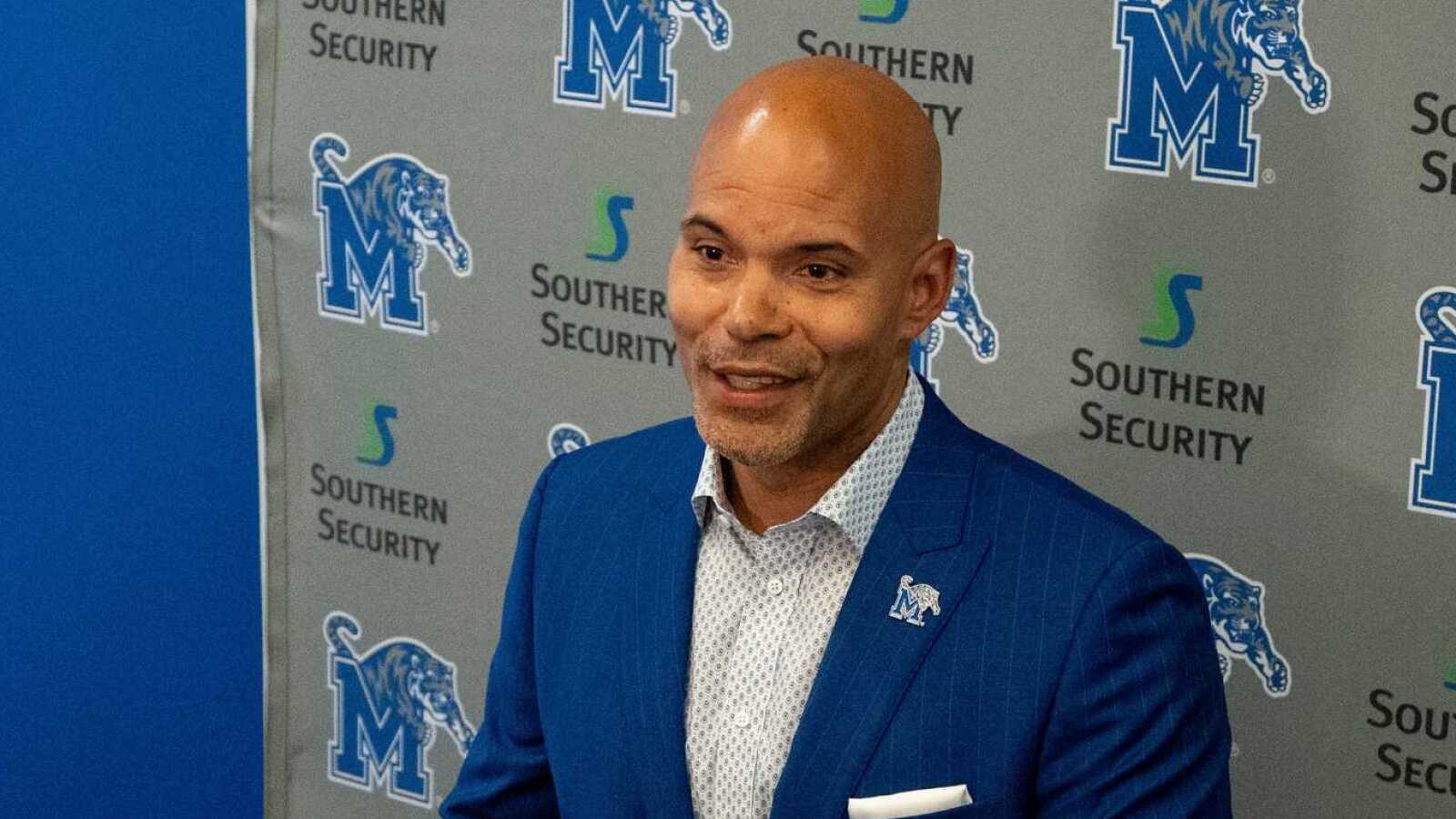 https://www.yardbarker.com/media/4/4/440190bc321bd703be000ef2d084b31f62327156/thumb_16x9/memphis-ad-ed-scott-reveals-reaction-rejected-big.jpg?v=1