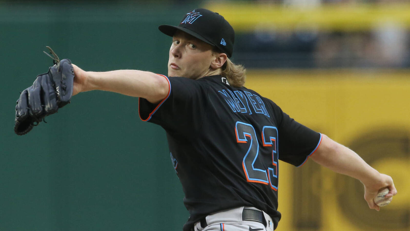When will Max Meyer return from Tommy John surgery? - Vimarsana News