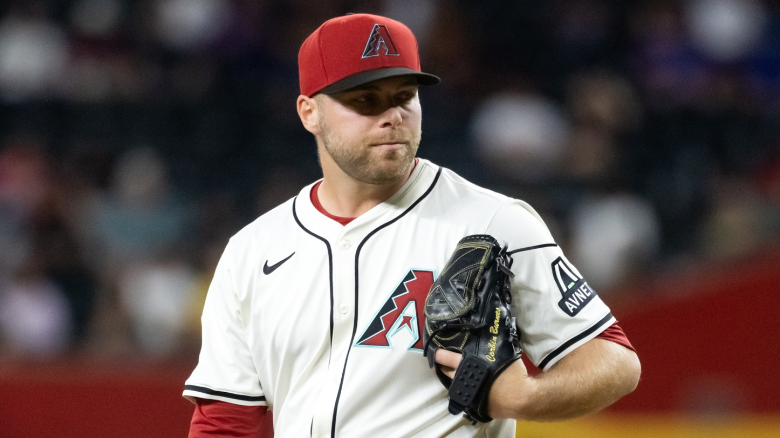https://www.yardbarker.com/media/4/4/442310b332dbcbee60740aa075dc9bf98f5d7963/thumb_16x9/diamondbacks-brutal-injury-news-on-ace-corbin.jpg?v=1