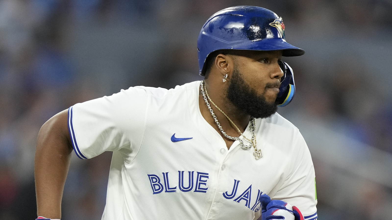 Vladimir Guerrero Jr. shines vs. Yankees as trade rumors swirl