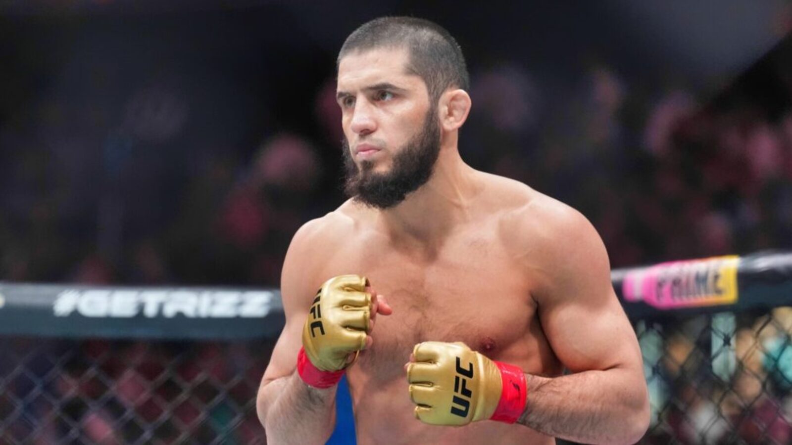 UFC Champion Islam Makhachev FaceTimes Cancer Patient and Invites Him to August Fight