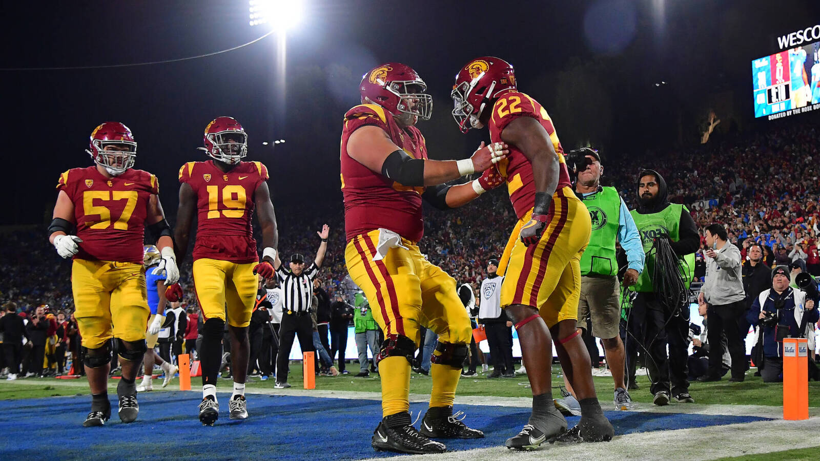 ExVirginia OL Bobby Haskins with emotions after USC win