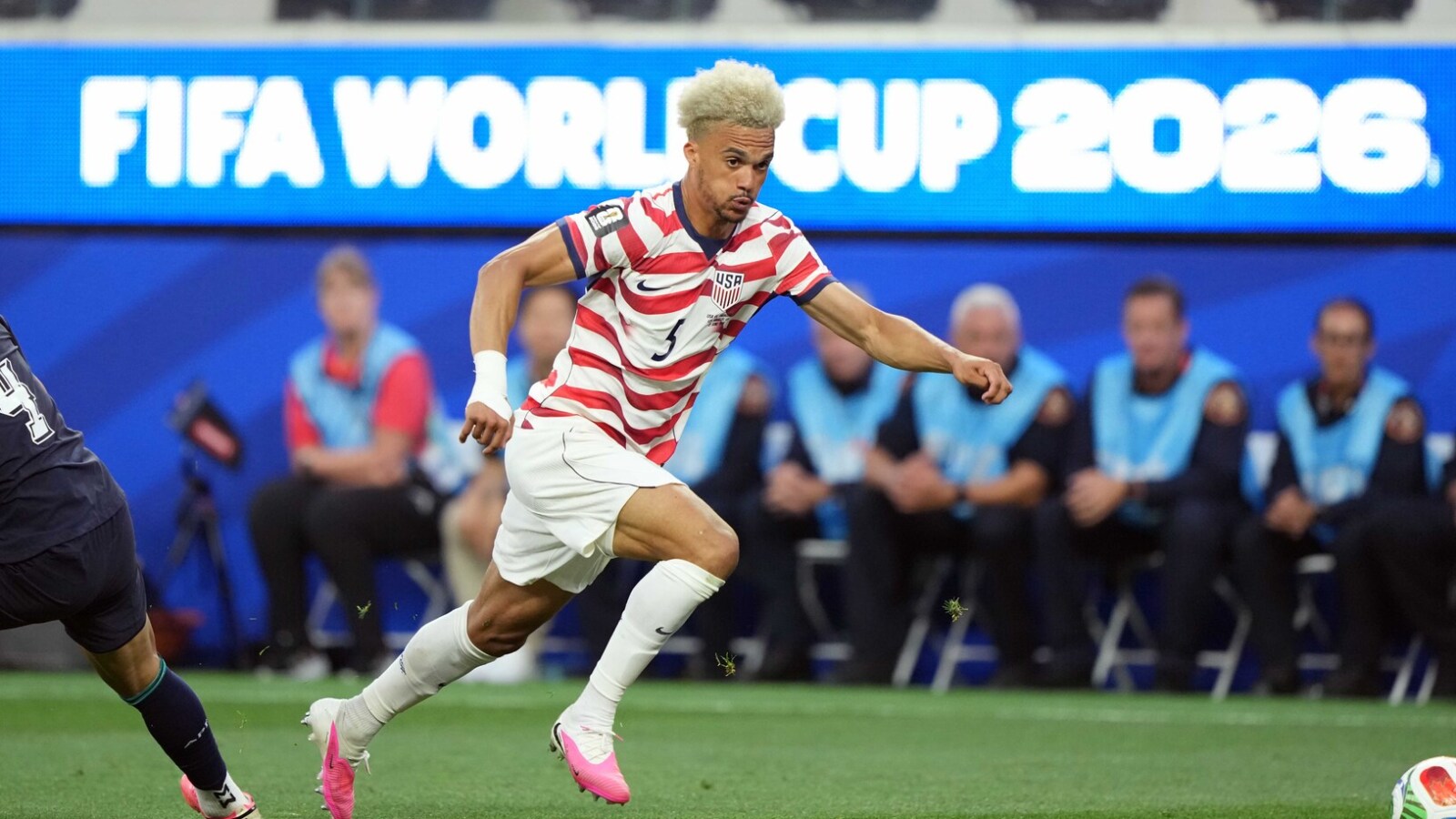 https://www.yardbarker.com/media/4/5/454b58e4fb1d9ebec53e4cd4c63d8867f1c562f9/thumb_16x9/usa-vs-australia-three-factors-decide-usmnts-next.jpg?v=1